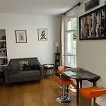 Renovated Terraced Apartment In Montmartre